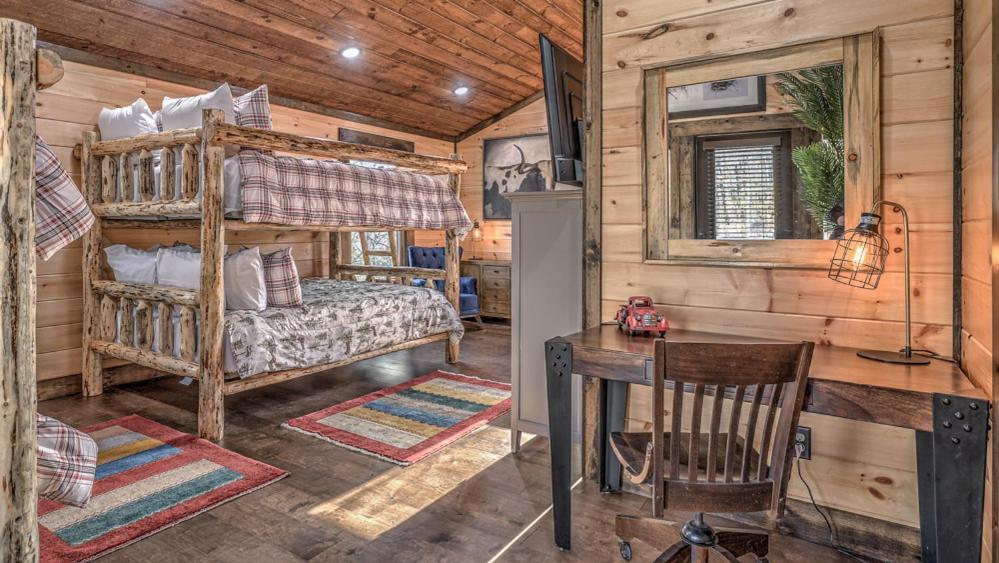 ブルーリッジ山脈 Luxe Mountain Retreatヴィラ エクステリア 写真