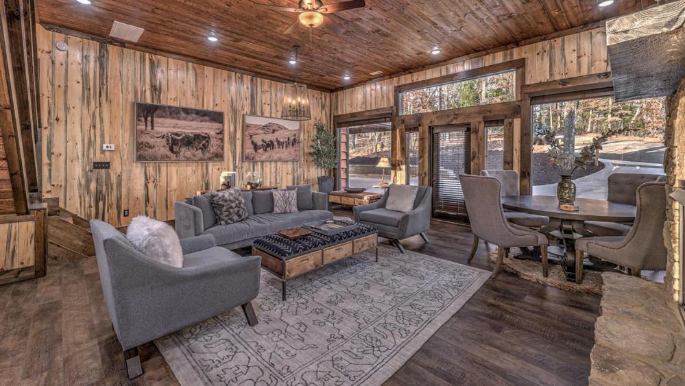 ブルーリッジ山脈 Luxe Mountain Retreatヴィラ エクステリア 写真